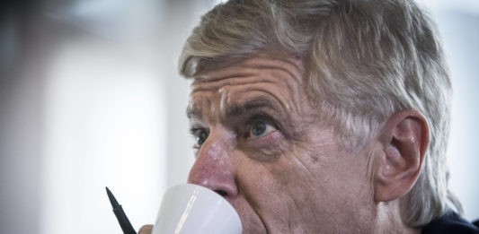 Arsene Wenger presente sa biographie a Strasbourg NEWS : Arsene Wenger presente sa biographie a Strasbourg - 17/10/2020 ELY androcegarra/panoramic