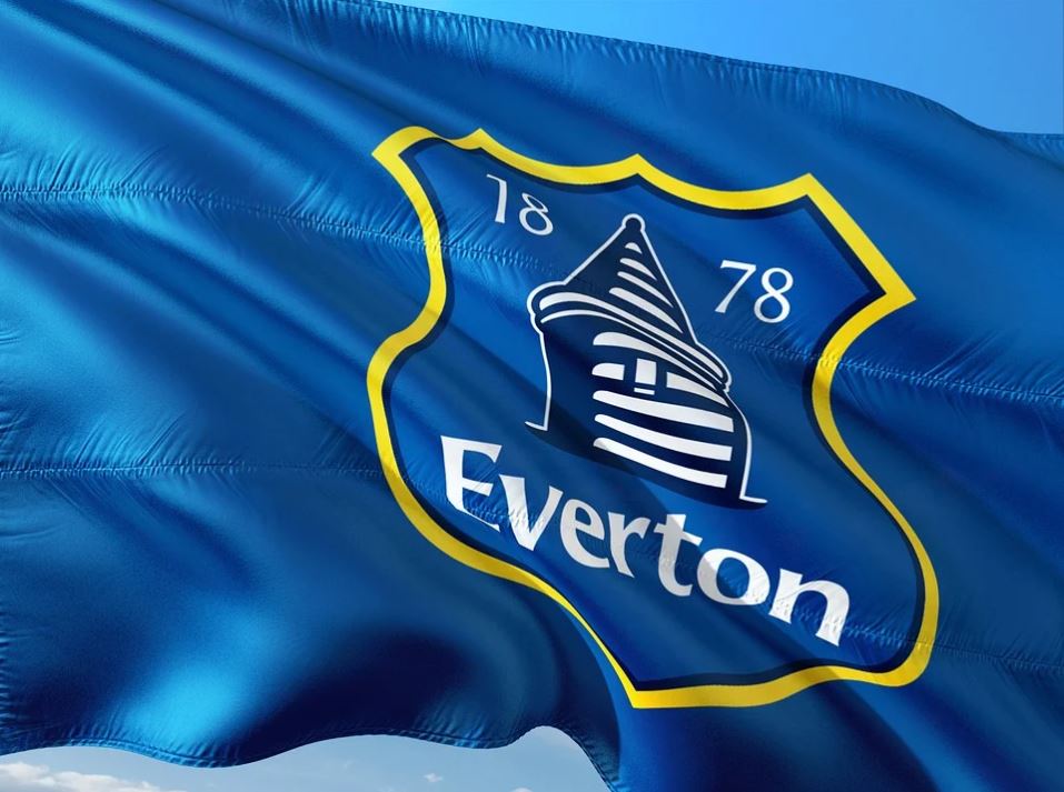 How is Alex Iwobi Getting on at Everton? 2 Everton badge (Image Source: Pixabay)