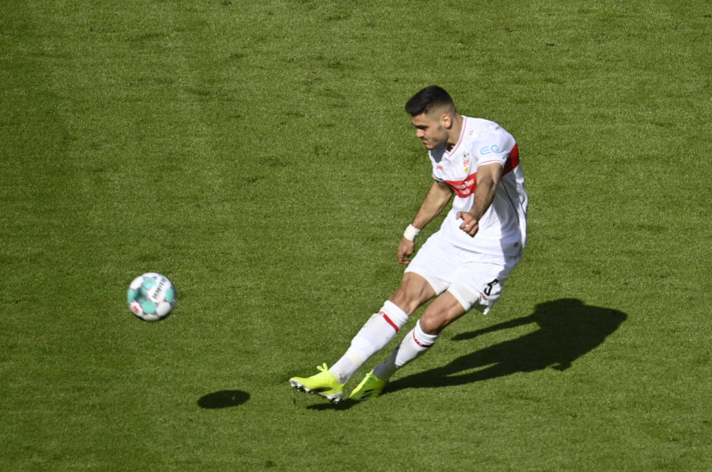 Konstantinos Mavropanos of VfB Stuttgart on the ball in their game against SV Werder Bremen on 04.04.2021 (Photo via Getty Images)