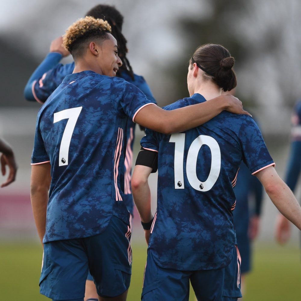Omari Hutchinson and Marcelo Flores celebrate a goal for the Arsenal u18s (Photo via Arsenal Academy on Twitter)
