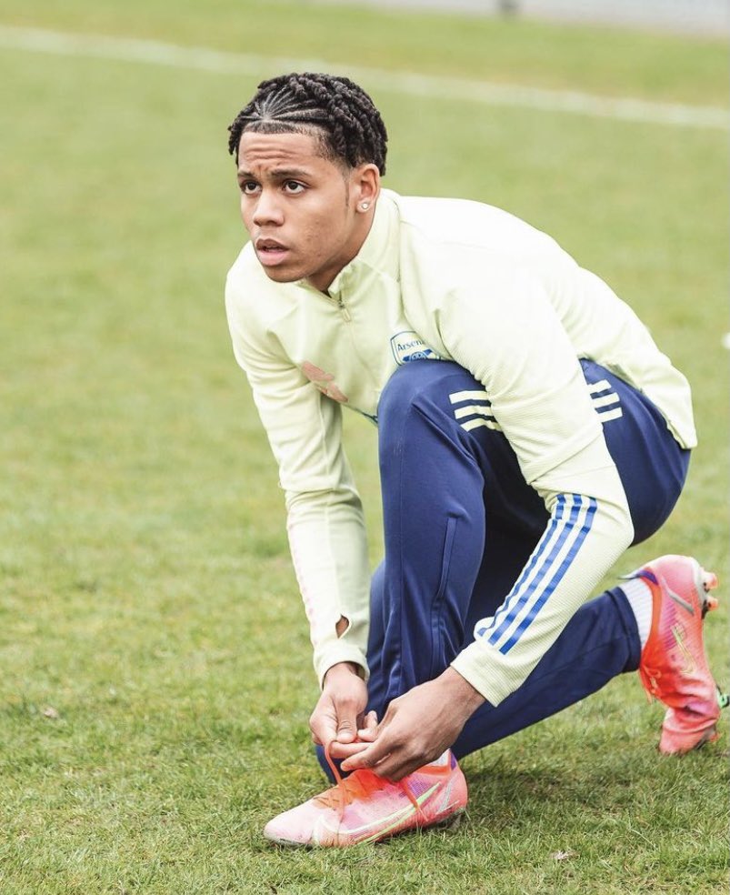 Amani Richards with Arsenal (Photo via Arsenal Academy on Twitter)