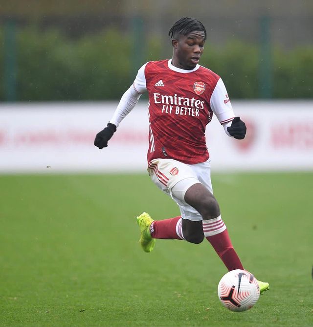 New Arsenal 16yo signing Amani Richards wows fans 2 Joel Ideho with the Arsenal u18s (Photo via Ideho on Instagram)