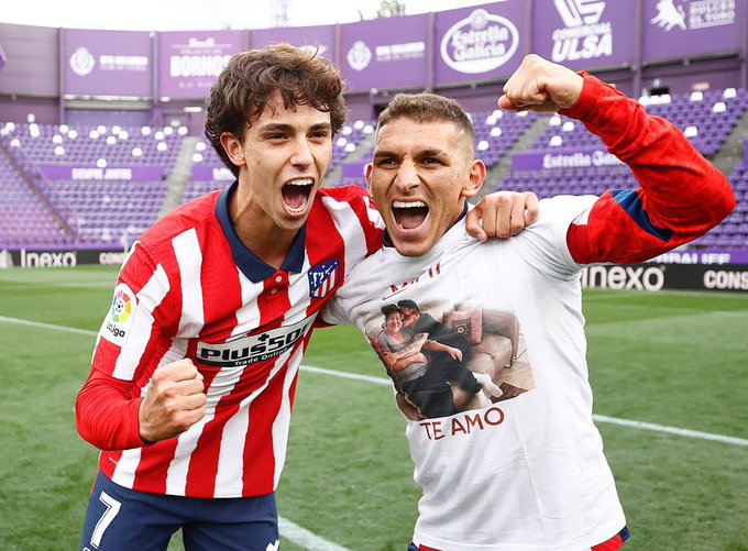 Lucas Torreira celebrates winning La Liga (Photo via Torreira on Instagram)