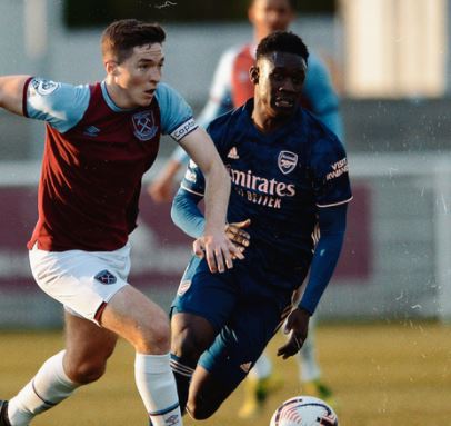 Arsenal u23s avoid relegation with 92nd-minute equaliser 2 Folarin Balogun chases a West Ham player on the ball (Photo via WHUFC.com)