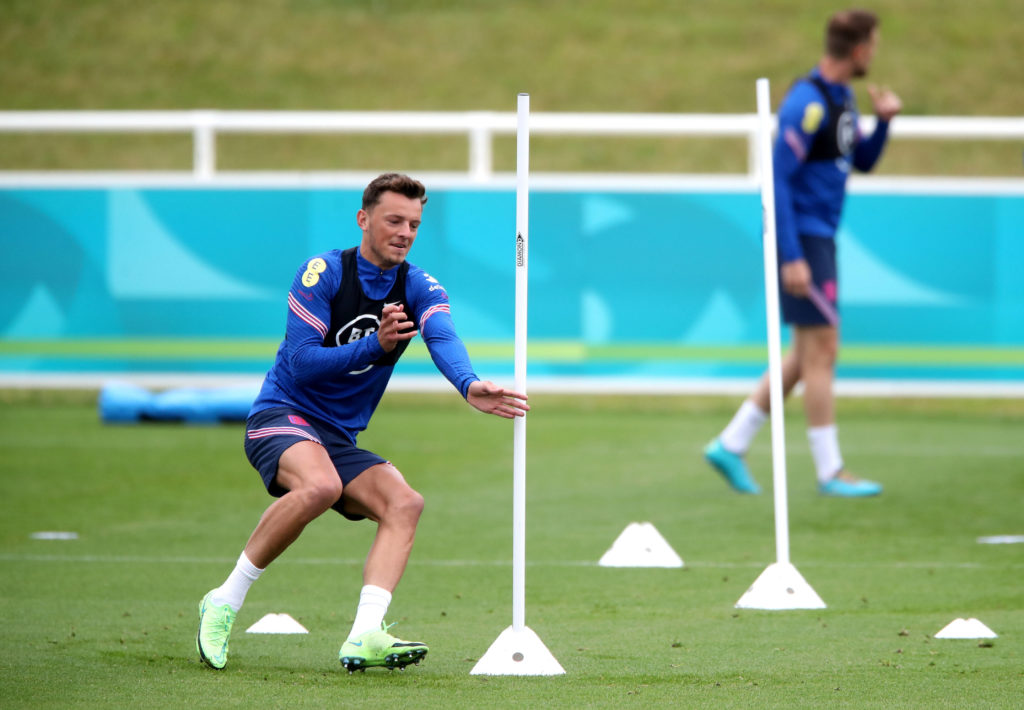Initial paperwork signed on £50m Ben White deal 2 England Training - St George s Park - Saturday June 26th England s Ben White during a training session at St George s Park, Burton upon Trent. Picture date: Saturday June 26, 2021. Use subject to FA restrictions. Editorial use only. Commercial use only with prior written consent of the FA. No editing except cropping. PUBLICATIONxINxGERxSUIxAUTxONLY Copyright: xNickxPottsx 60582866