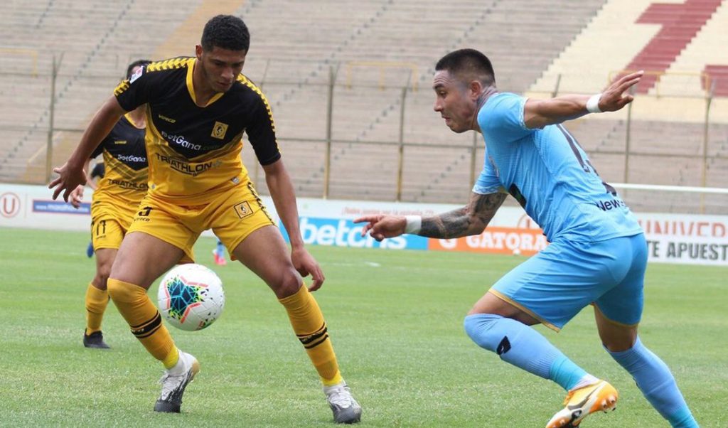 Aron Sanchez with AD Cantolao (Photo: FPF)