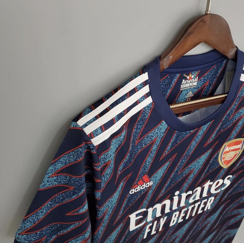 Arsenal third kit 2021/22 leak (Photo via iemadAFC on Twitter)