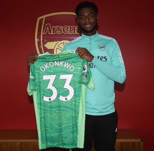 Arthur Okonkwo after signing a contract extension with Arsenal (Photo via Arsenal.com)