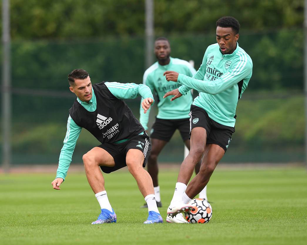 Granit Xhaka and Joe Willock in training with Arsenal (Photo via Arsenal.com)