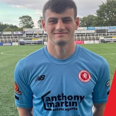 Tom Smith with Welling United (Photo via WellingUnited.com)