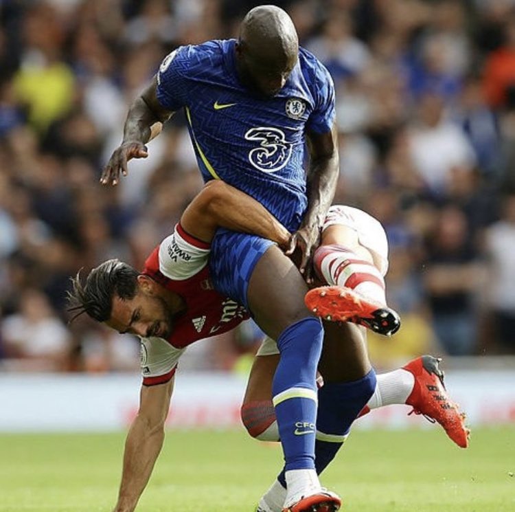 Mari and Lukaku get friendly