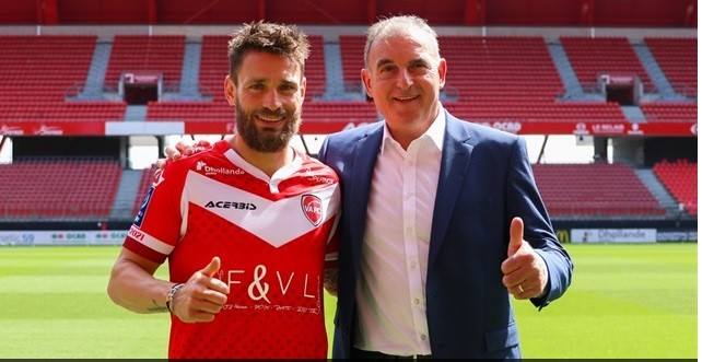 Mathieu Debuchy via Valenciennes