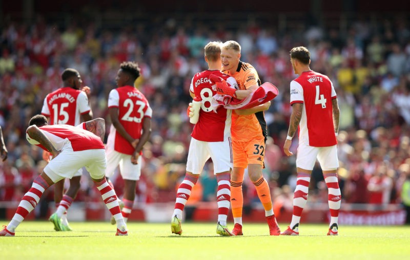 Arsenal v Norwich City 11 September 2021 London, Premier League, Arsenal FC v Norwich City, Arsenal goalkeeper Aaron Ramsdale hugs his teammates before the match. Photo by Mark Leech. London UK