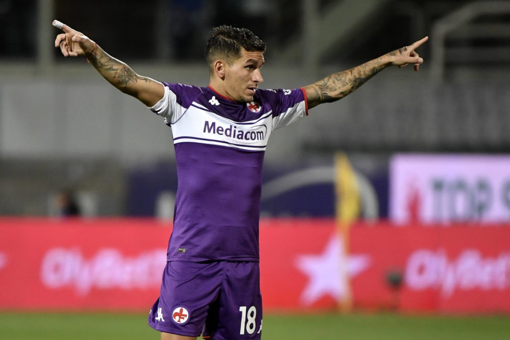 Lucas Torreira of ACF Fiorentina reacts during the Serie A 2021/2022 football match between ACF Fiorentina and FC Internazionale at Artemio Franchi...