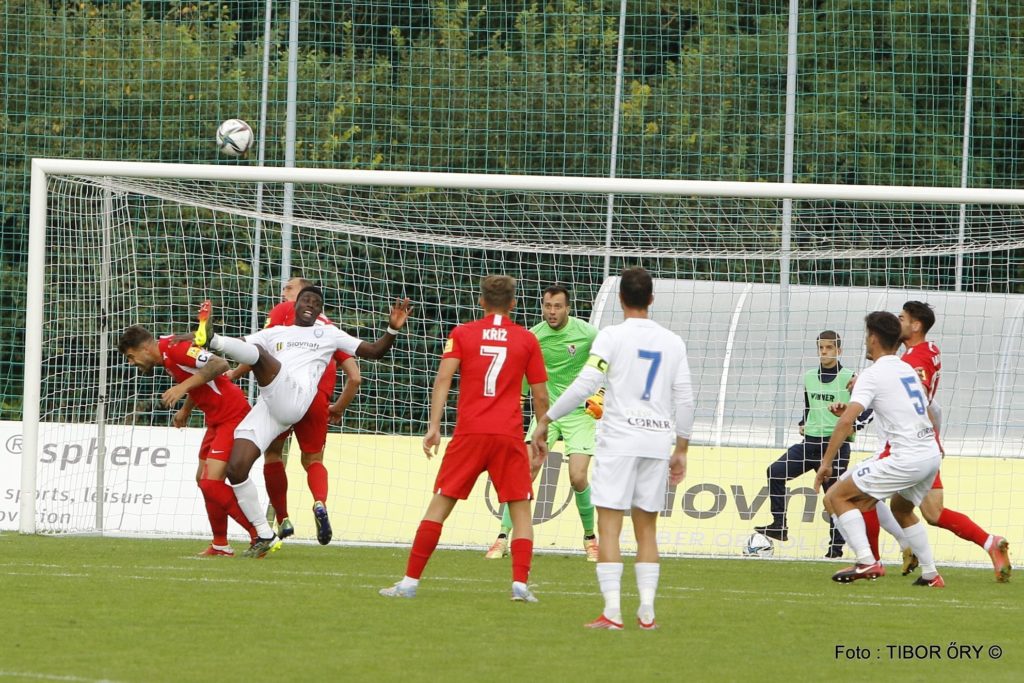 Arsenal recall loanee and cancel his Gunners contract 2 Dejan Iliev looks on in the background whilst playing in goal for SKF Sered (Photo by Tibor Öry via SKF Sered on Facebook)