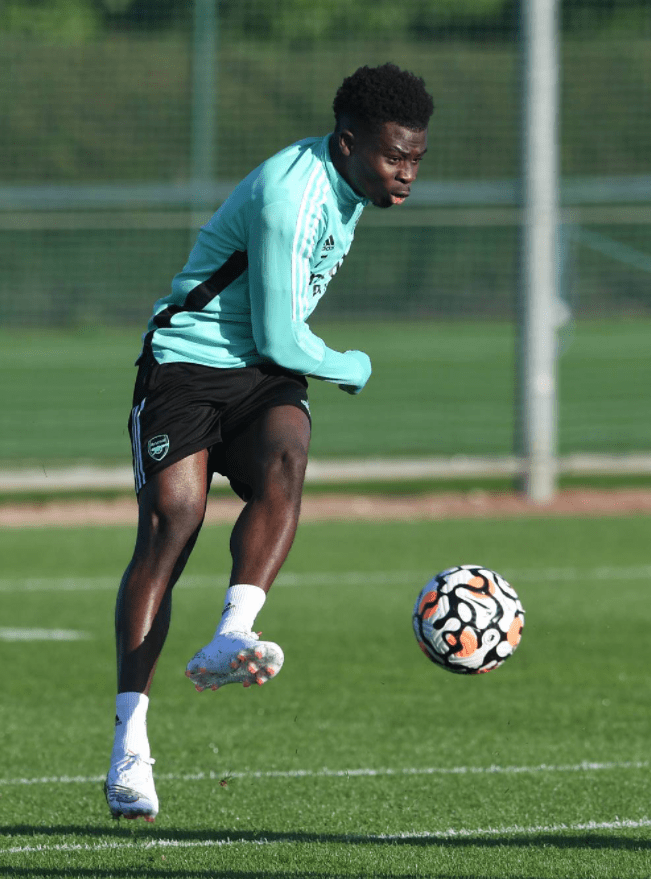 Bukayo Saka in training with Arsenal (Photo via Ben Dinnery on Twitter)