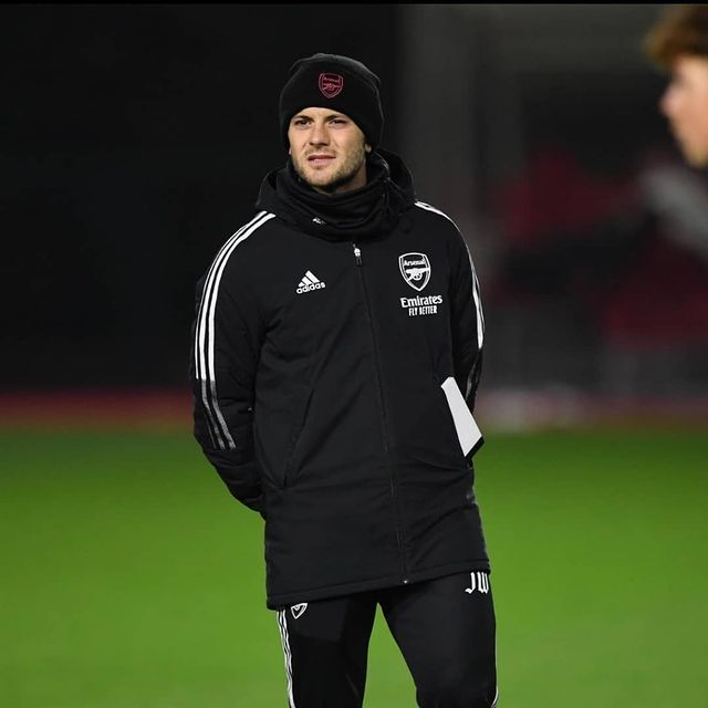 Jack Wilshere with the Arsenal u17 coaching staff (Photo via Wilshere on Instagram)