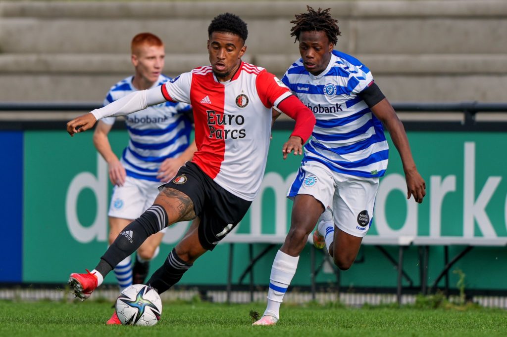 Arsenal winger contracts Covid-19 at frustrating moment 3 Reiss Nelson playing for Feyenoord (Photo via Feyenoord on Twitter)