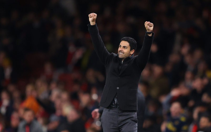 LONDON, ENGLAND - OCTOBER 22: Mikel Arteta, Manager of Arsenal celebrates at the end of the Premier League match between Arsenal and Aston Villa at...
