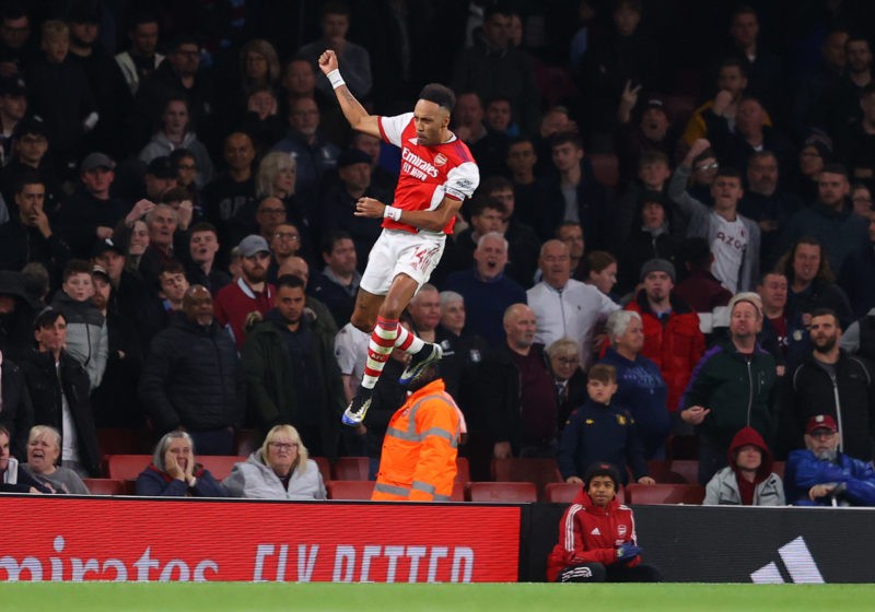 LONDON, ENGLAND - OCTOBER 22: Pierre-Emerick Aubameyang of Arsenal celebrates after scoring their team's second goal during the Premier League matc...