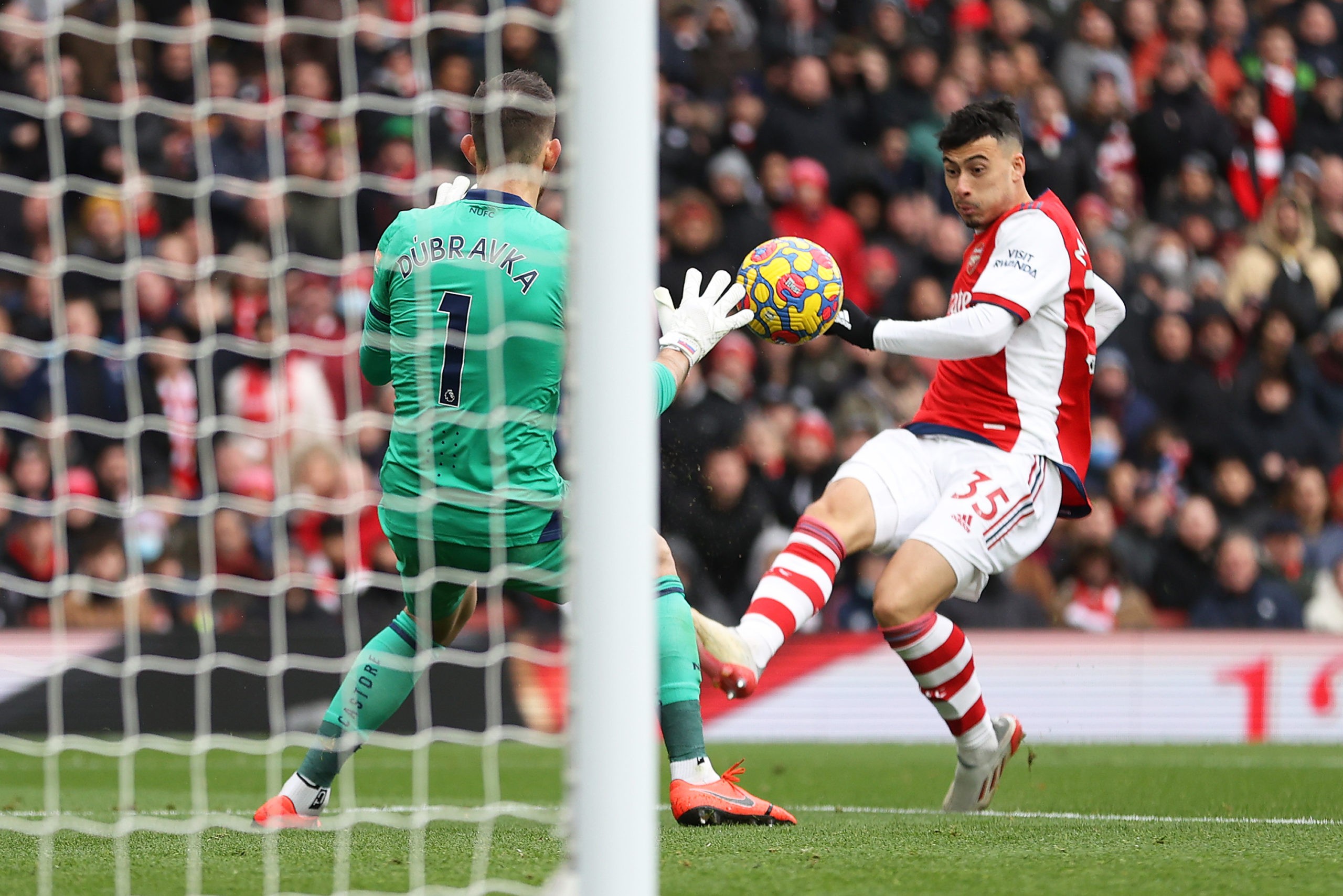 arsenal v newcastle united premier league 1 scaled