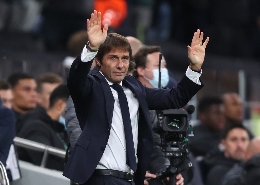 LONDON, ENGLAND - NOVEMBER 04: Antonio Conte, Manager of Tottenham Hotspur acknowledges the fans prior to the UEFA Europa Conference League group G match between Tottenham Hotspur and Vitesse at Tottenham Hotspur Stadium on November 04, 2021 in London, England. (Photo by Julian Finney/Getty Images)