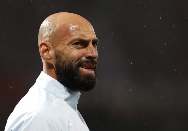 MANCHESTER, ENGLAND - OCTOBER 24: Wilfredo Caballero of Chelsea looks on during the Premier League match between Manchester United and Chelsea at O...