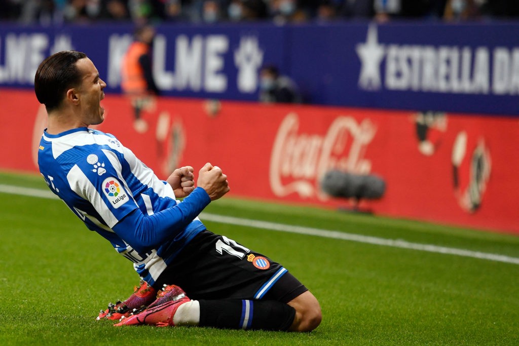 "Arsenal called for Raul de Tomas" says Espanyol director 2 Espanyol's Spanish forward Raul de Tomas celebrates scoring the opening goal during the Spanish league football match between RCD Espanyol and Real Betis at the RCDE Stadium in Cornella de Llobregat on January 21, 2022. (Photo by JOSEP LAGO/AFP via Getty Images)