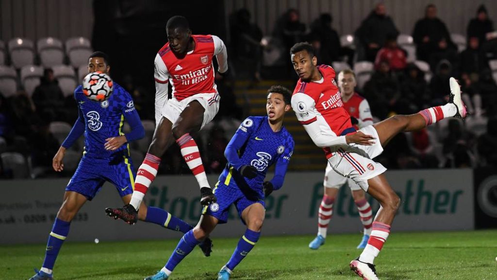 Arsenal 19yo says goodbye ahead of Southampton move 3 Zach Awe scores for the Arsenal u23s vs Chelsea (Photo via Arsenal Academy on Twitter)