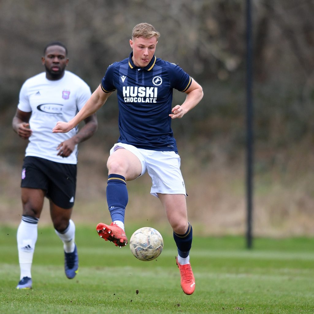 Daniel Ballard playing for the Millwall u23s (Photo via Millwall on Twitter)
