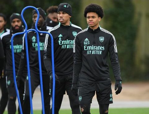 Lino Sousa training with the Arsenal first-team (Photo via Sousa on Instagram)