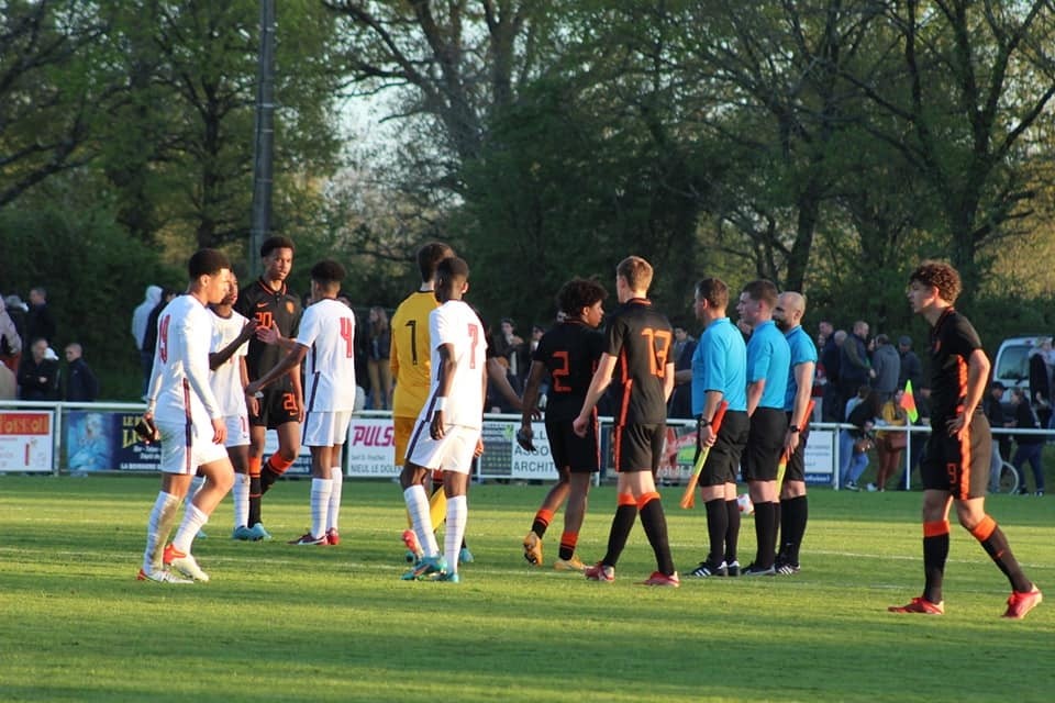 Ethan Nwaneri (L) after a game for the England u16s at the Montaigu Tournament (Photo via Mondial Football Montaigu on Facebook)