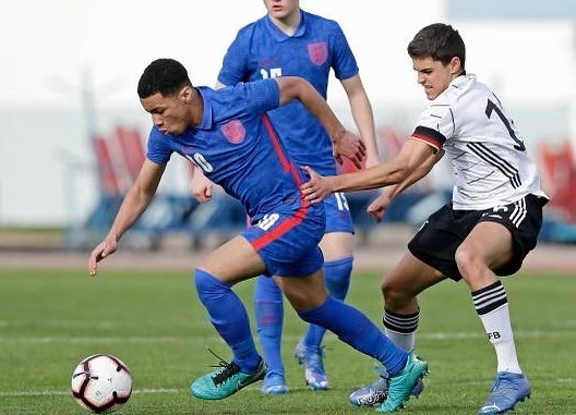 Ethan Nwaneri with the England u16s (Photo via Nwaneri on Instagram)