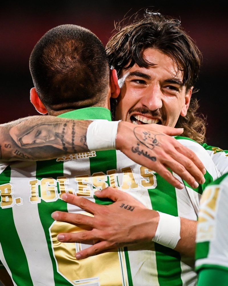 Hector Bellerin agrees 5-year deal with Real Betis 3 Hector Bellerin celebrating his cup-final assist to Borja Iglesias (Photo via Bellerin on Twitter)