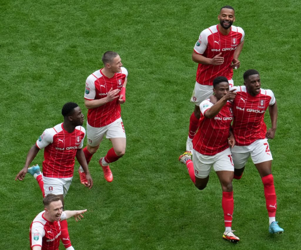 Arsenal right-back on crutches as manager admits "It doesn't look good" 4 Jordi Osei-Tutu (L) celebrating a Rotherham United goal (Photo via Rotherham United on Twitter)