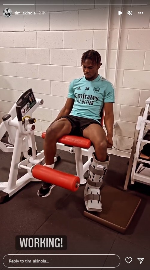 Tim Akinola working on his recovery (Photo via Akinola on Instagram)