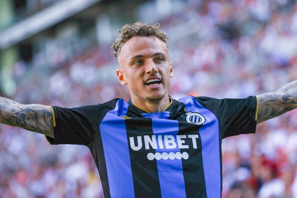 Club Brugge's Dutch forward Noa Lang celebrates after a goal during the Jupiler Pro League first division football match between Royal Antwerp FC and Club Brugge KV in Antwerp on May 15, 2022. (Photo by DAVID PINTENS/Belga/AFP via Getty Images)