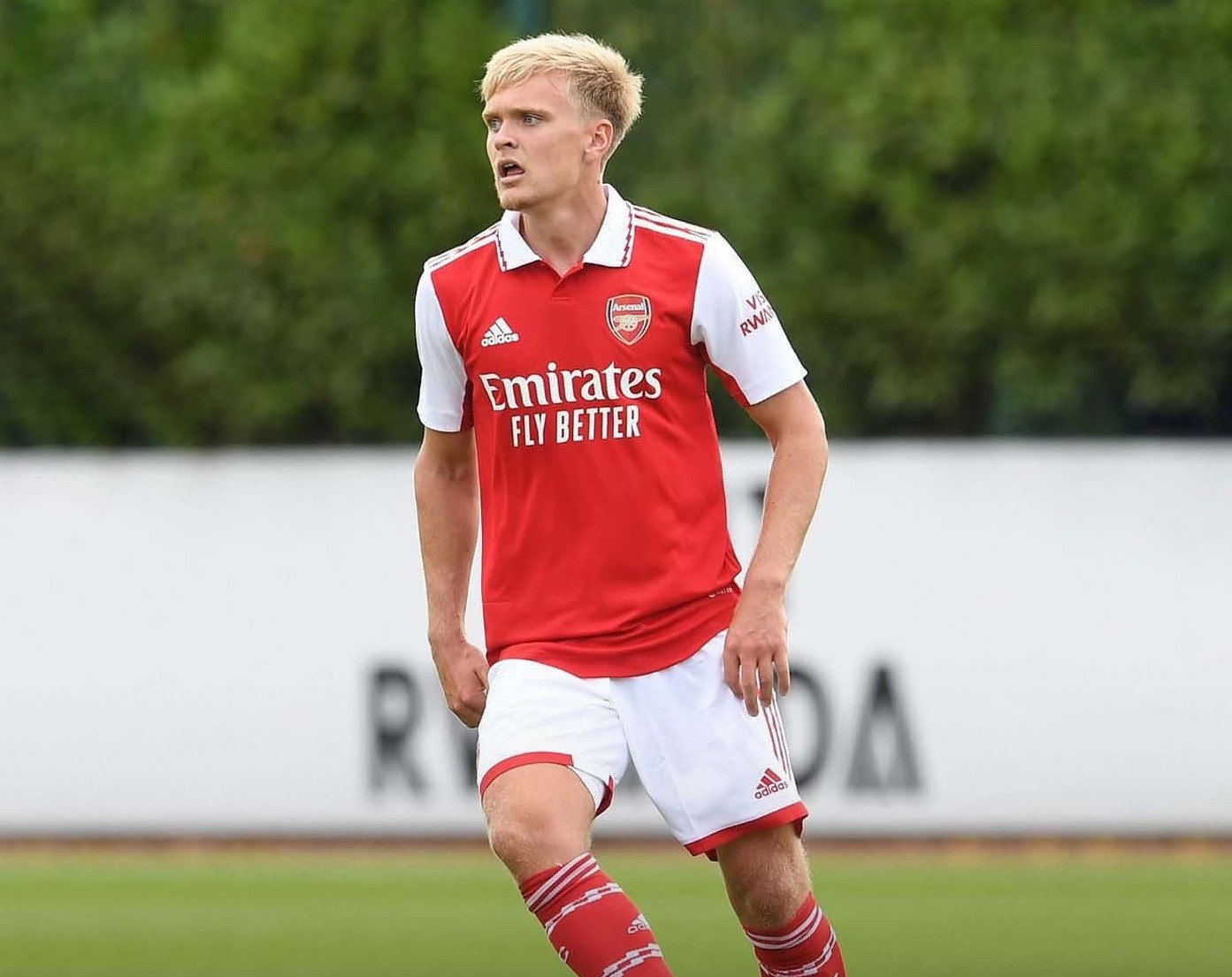 Matt Smith with Arsenal (Photo via TwoTouchAgency on Instagram)