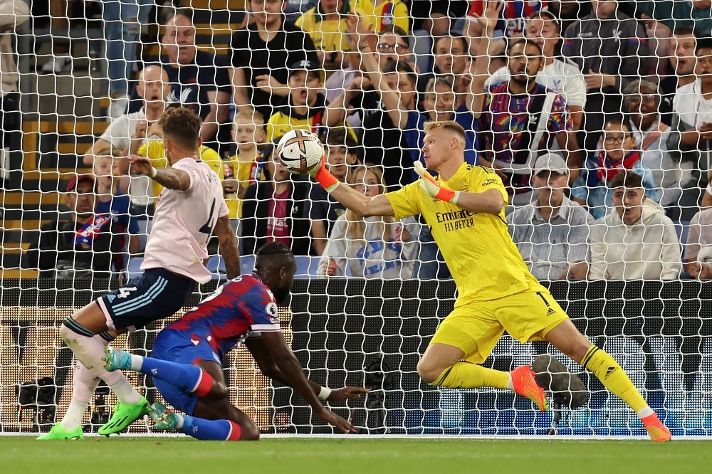 3 Arsenal players make Premier League Teams of the Week 3 LONDON, ENGLAND: Aaron Ramsdale of Arsenal makes a save during the Premier League match between Crystal Palace and Arsenal FC at Selhurst Park on August 05, 2022. (Photo by Julian Finney/Getty Images)