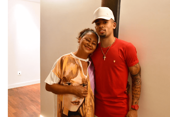 Gabriel Jesus and his mum