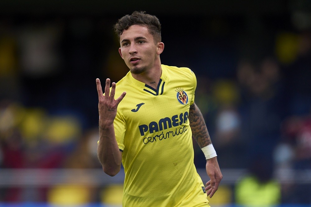 VILLARREAL, SPAIN: Yeremy Pino of Villarreal CF celebrates after scoring a goal during the LaLiga Santander match between Villarreal CF and RCD Espanyol at Estadio de la Ceramica on February 27, 2022. (Photo by Aitor Alcalde/Getty Images)