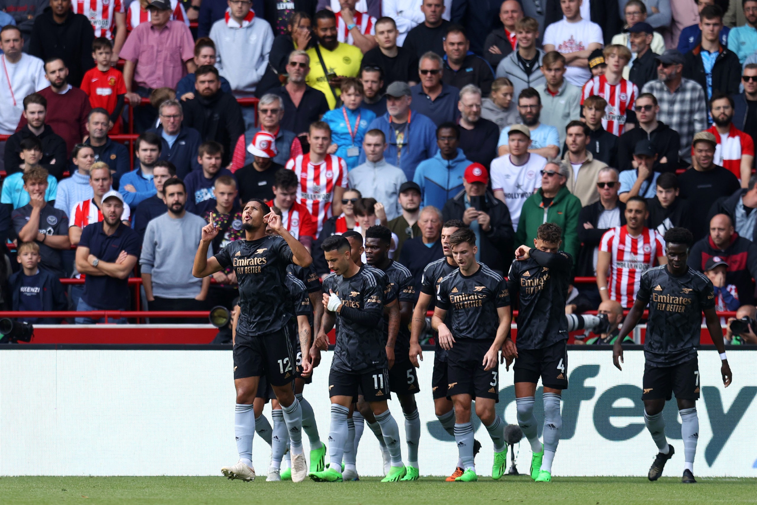 brentford fc v arsenal fc premier league 2 scaled