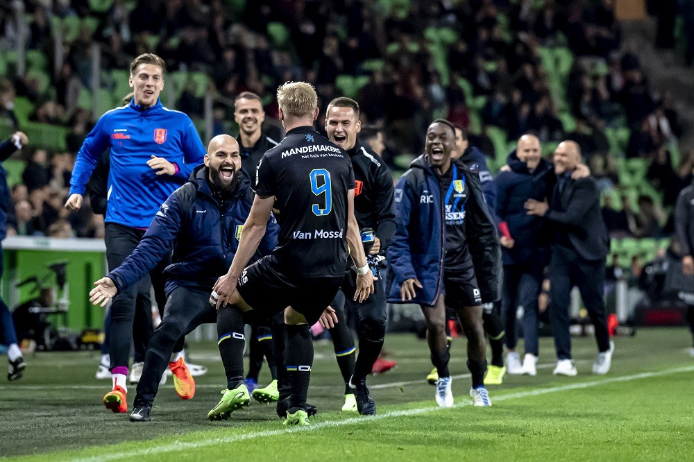 Mika Biereth (9) celebrates a goal for Waalwijk (Photo via Waalwijk on Twitter)