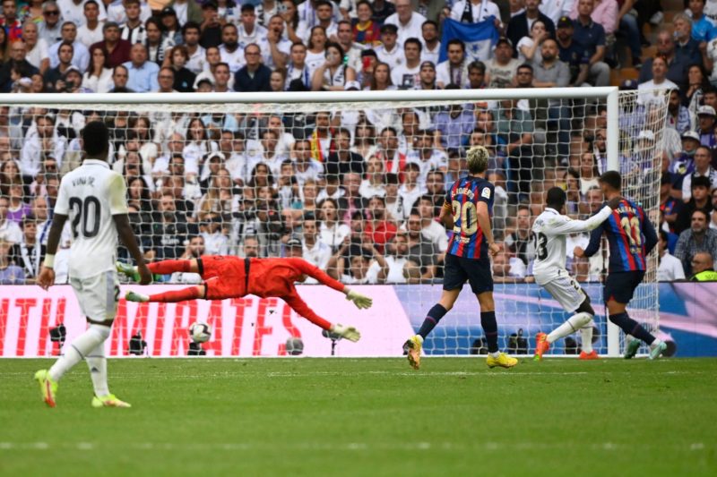 Hector Bellerin misses Barcelona's 3-1 defeat at Real Madrid 3 Barcelona's Spanish forward Ferran Torres (R) scores his team's first goal during the Spanish League football match between Real Madrid CF and FC Barcelona at the Santiago Bernabeu stadium on October 16, 2022. (Photo by PIERRE-PHILIPPE MARCOU / AFP) (Photo by PIERRE-PHILIPPE MARCOU/AFP via Getty Images)