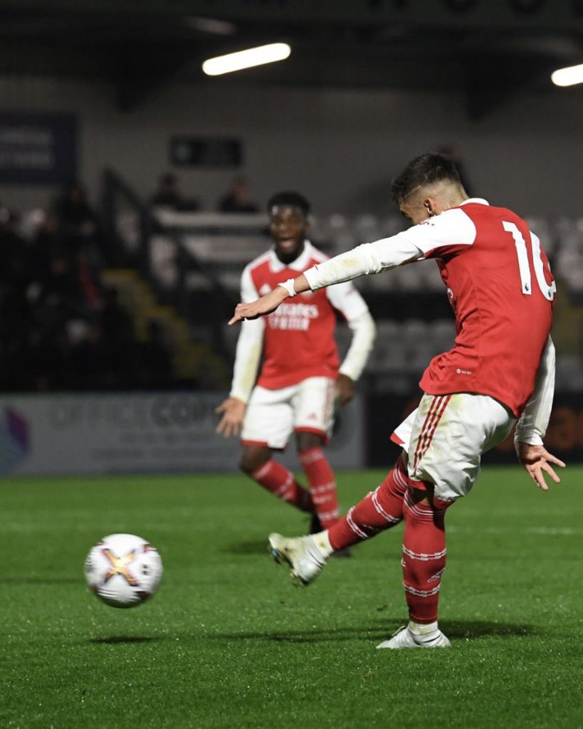 Catalin Cirjan scores a goal for the Arsenal u21s (Photo via Arsenal Academy on Twitter)