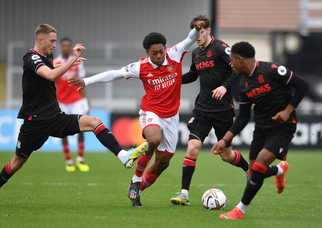 Arsenal agree new contract with top academy talent 3 Myles Lewis-Skelly playing for the Arsenal u21s (Photo via Arsenal Academy on Twitter)