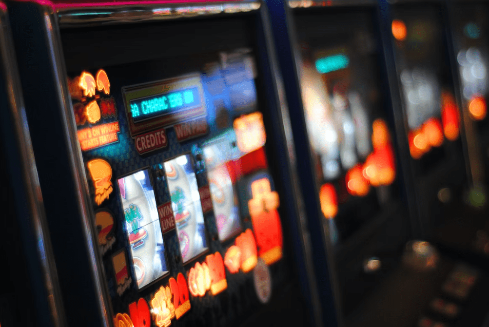 slot machine casino gambling