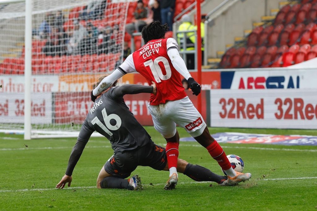 Video: Arsenal loanee returns with assist after World Cup break 2 Brooke Norton-Cuffy providing an assist for Rotherham United (Photo via Norton-Cuffy on Twitter)