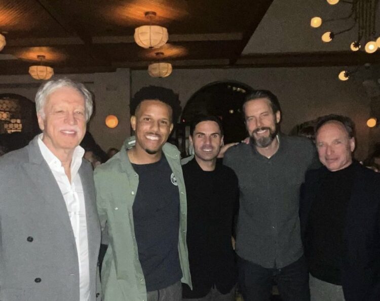 Edu Gaspar, Stan Kroenke, Cecil Jee Thomas, Mikel Arteta, Josh Kroenke, and Tim Lewis pose for a photo (via Cecil_Jee on Instagram)