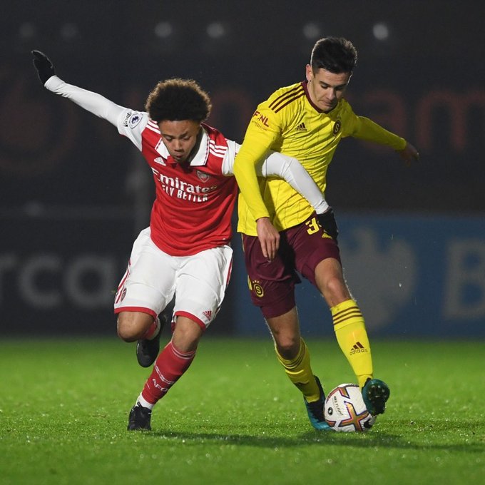 Seb Ferdinand with the Arsenal u21s (Photo via Arsenal Academy on Twitter)